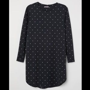 Black and white polka dot tunic ⭐️Open to offers⭐️